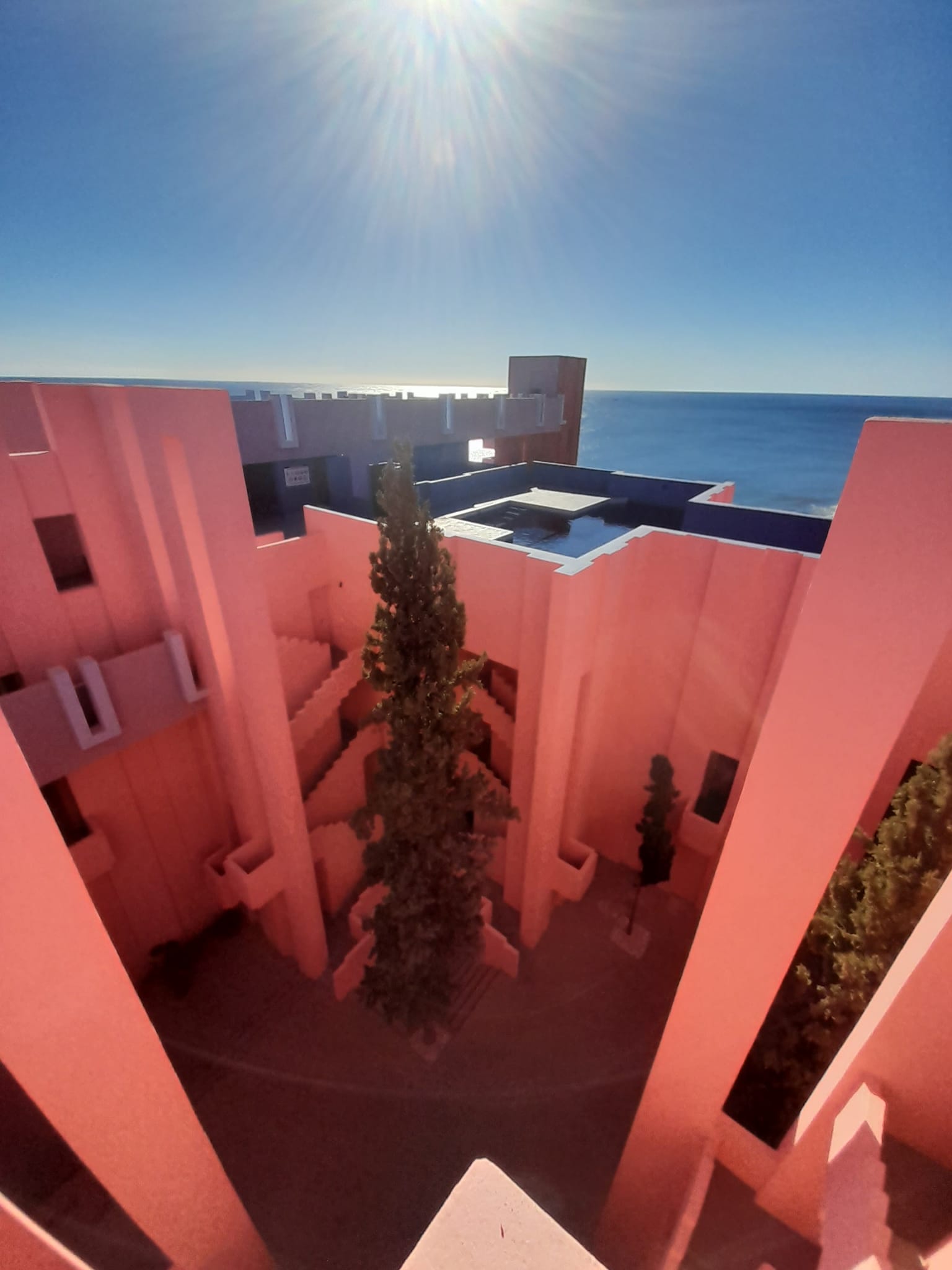Penthouse in Muralla Roja, dem bekanntesten Gebäude des berühmten spanischen Architekten RICARDO BOFILL, mit Blick auf das Meer, den Peñon de Ifach.